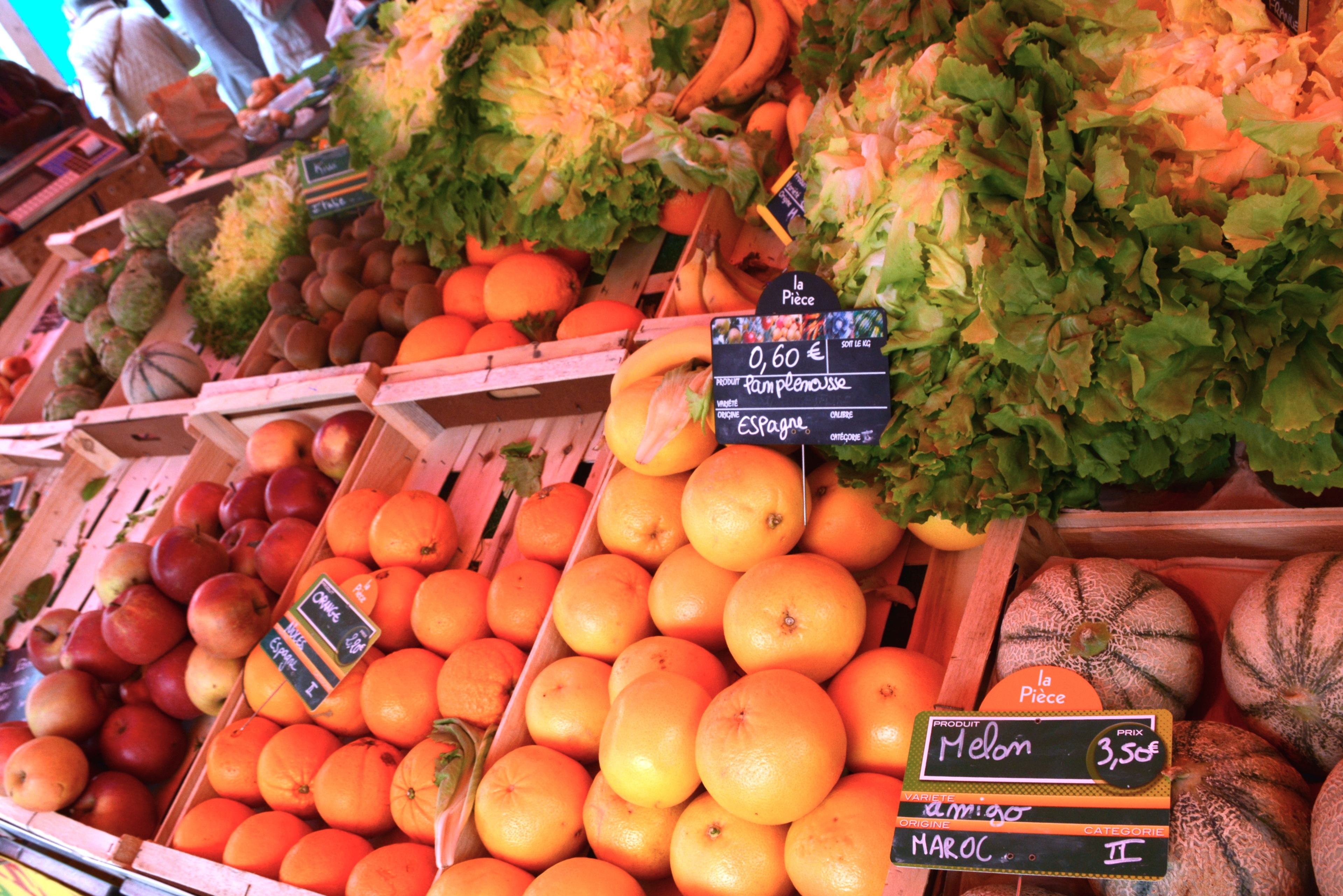 Les fruits et légumes sur le marché quotidien