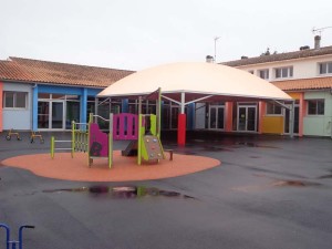 Le préau de l'école