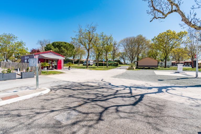 Camping Les Remparts Boulevard Philippe Daste 17480 Le Château-d'oléron